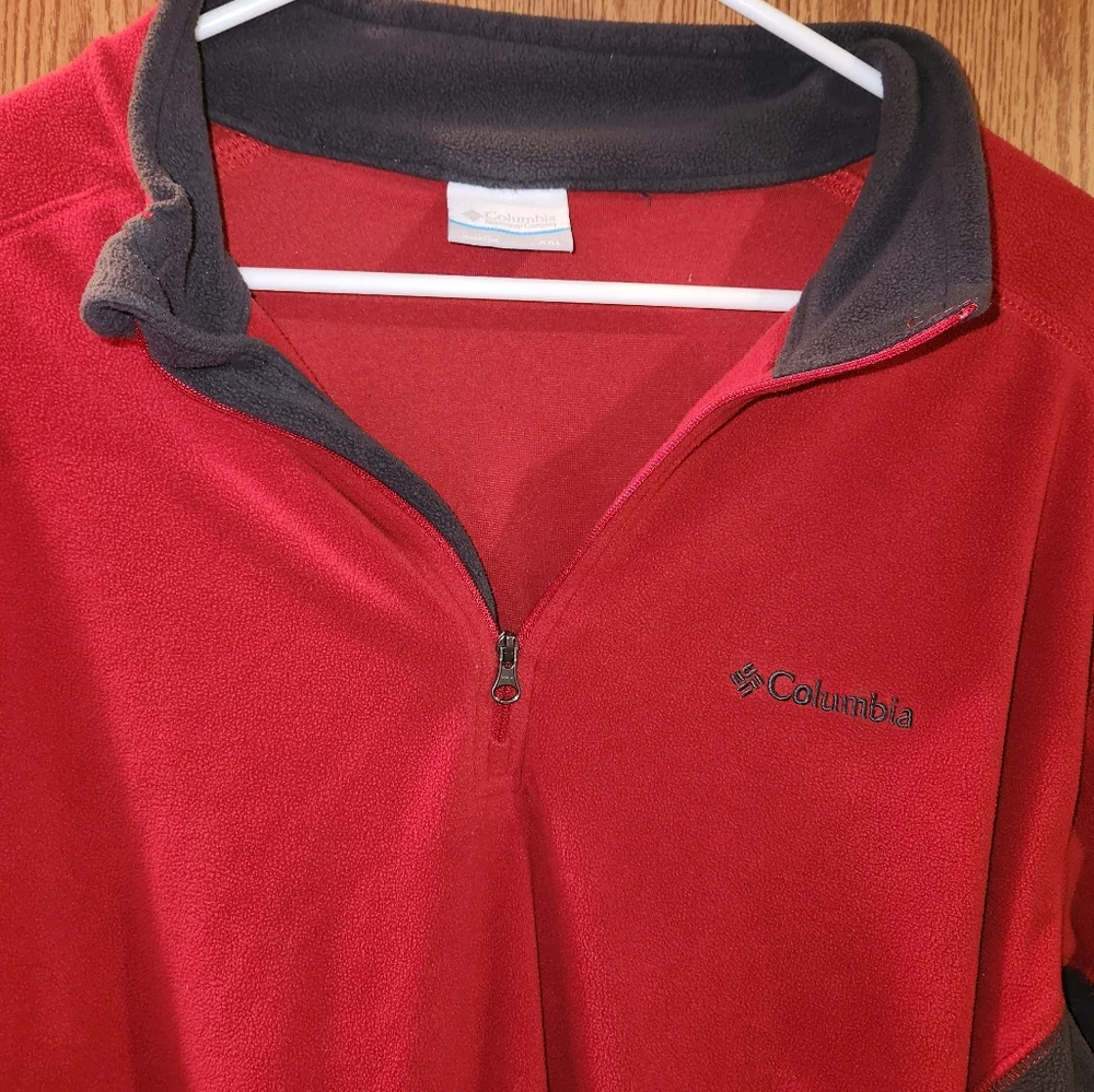Columbia Men's XXL Red And Gray Pullover - Picture 6 of 8